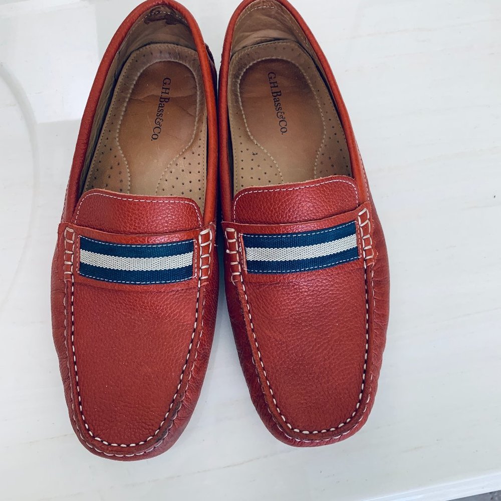 G H Bass & Co Pull on Sporty Leather Updated Loafer Style Men’s
